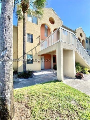 AMAZING 1BEDROOM 1BATHROOM AT VILLAS AT LAKEVIEW, FEATURES TILE FLOORS, NEWER APPLIANCES,
GATED AND QUIET COMMUNITY WITH BEAUTIFUL LAKE. CLOSE TO MANY SHOPS, RESTAURANTS, BARS, AND
MORE. TENANT OCCUPIED, AVAILABLE BY JUNE 10. MINIMUM CREDIT SCORE IS 650.