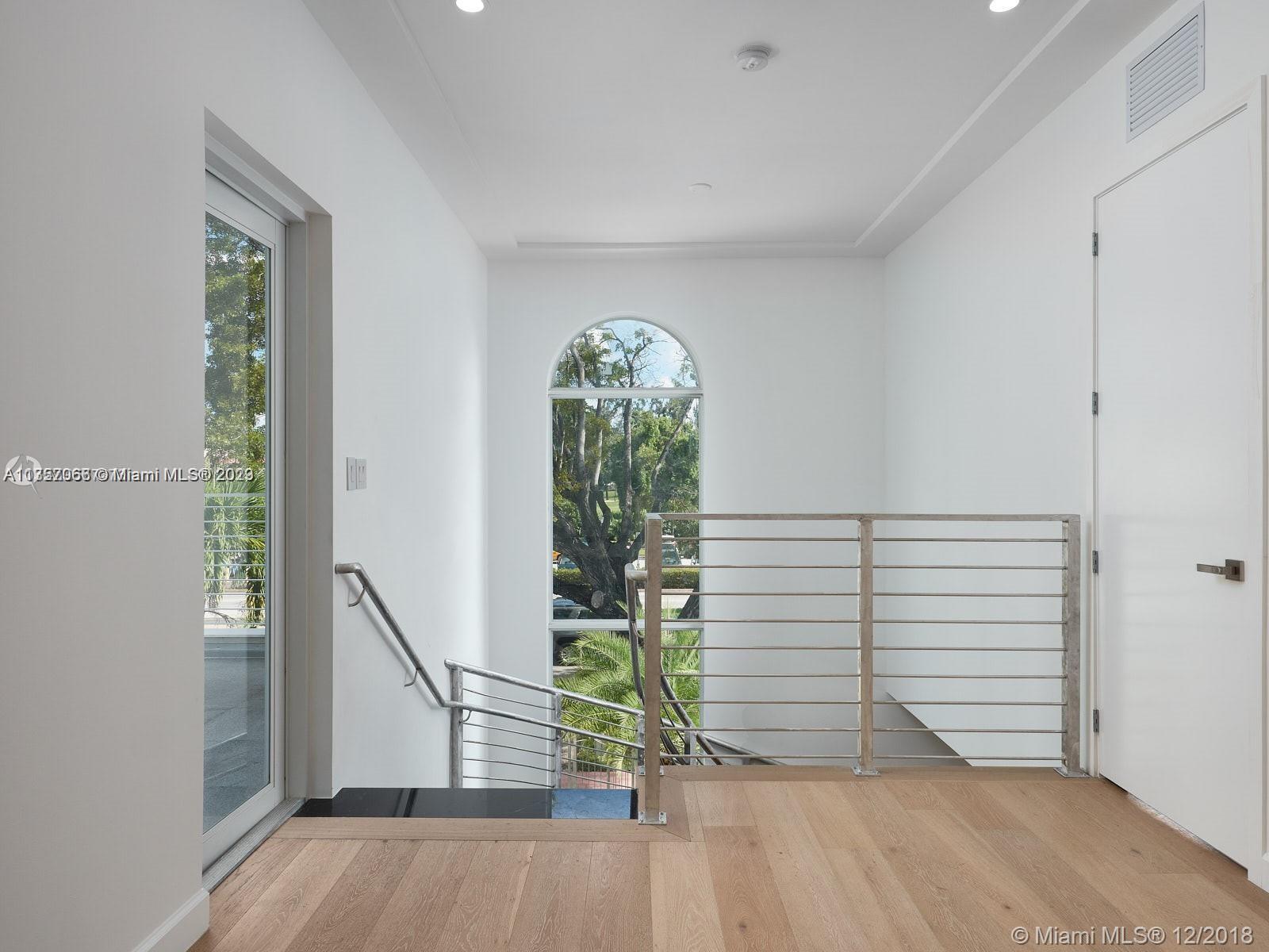 AMD PLAT OF SUNSET LAKE S - Residential Lease