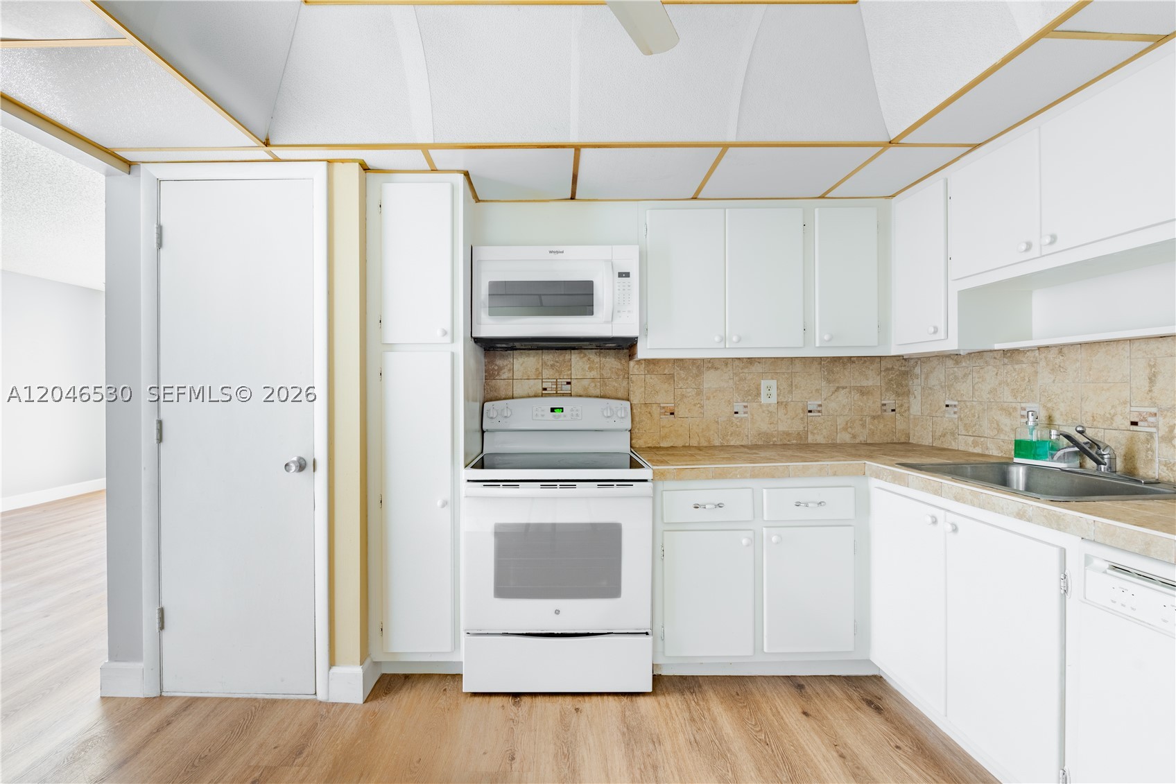 CLIFTON CONDO - Residential