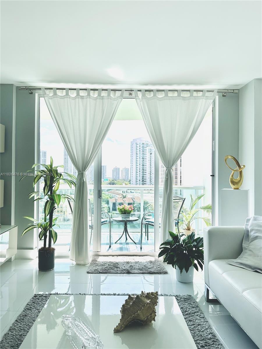 OCEANVIEW BUILDING A COND - Residential