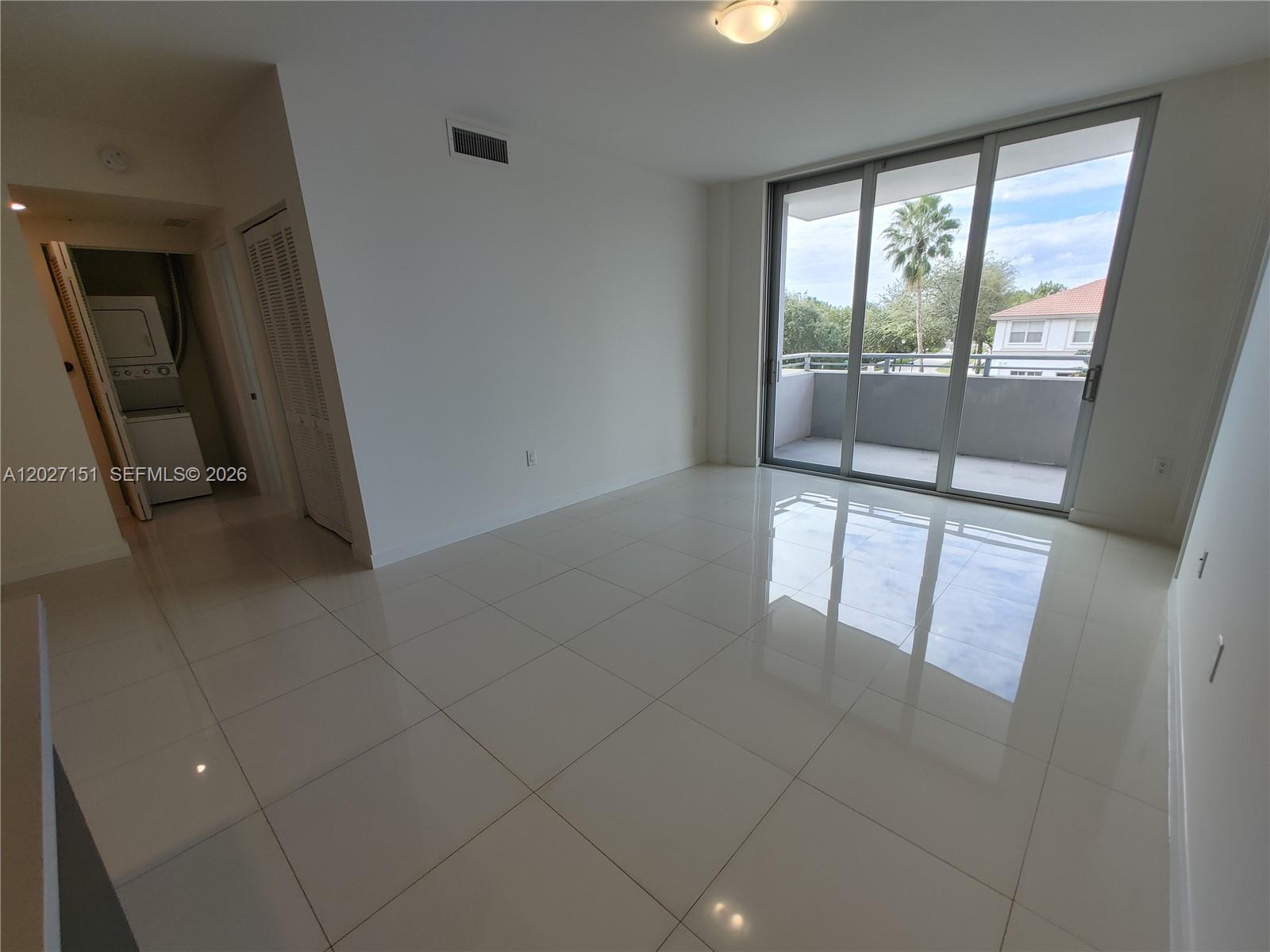 MIDTOWN DORAL CONDO 4 - Residential Lease