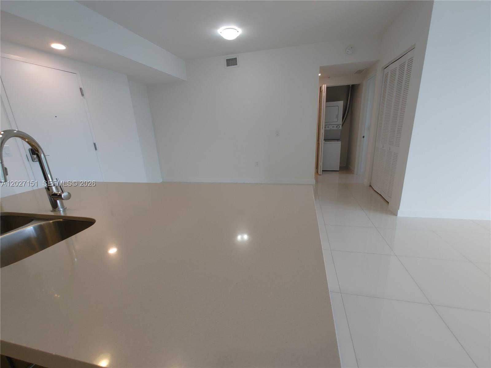 MIDTOWN DORAL CONDO 4 - Residential Lease