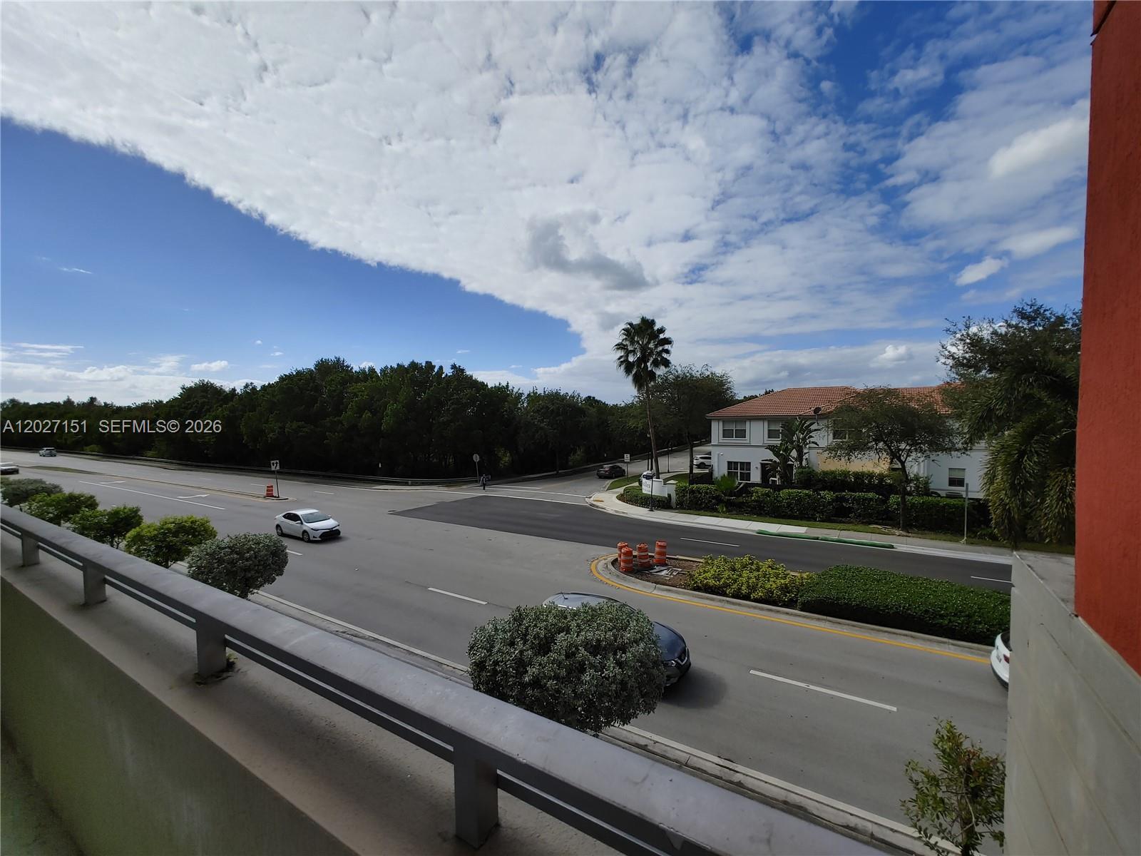 MIDTOWN DORAL CONDO 4 - Residential Lease