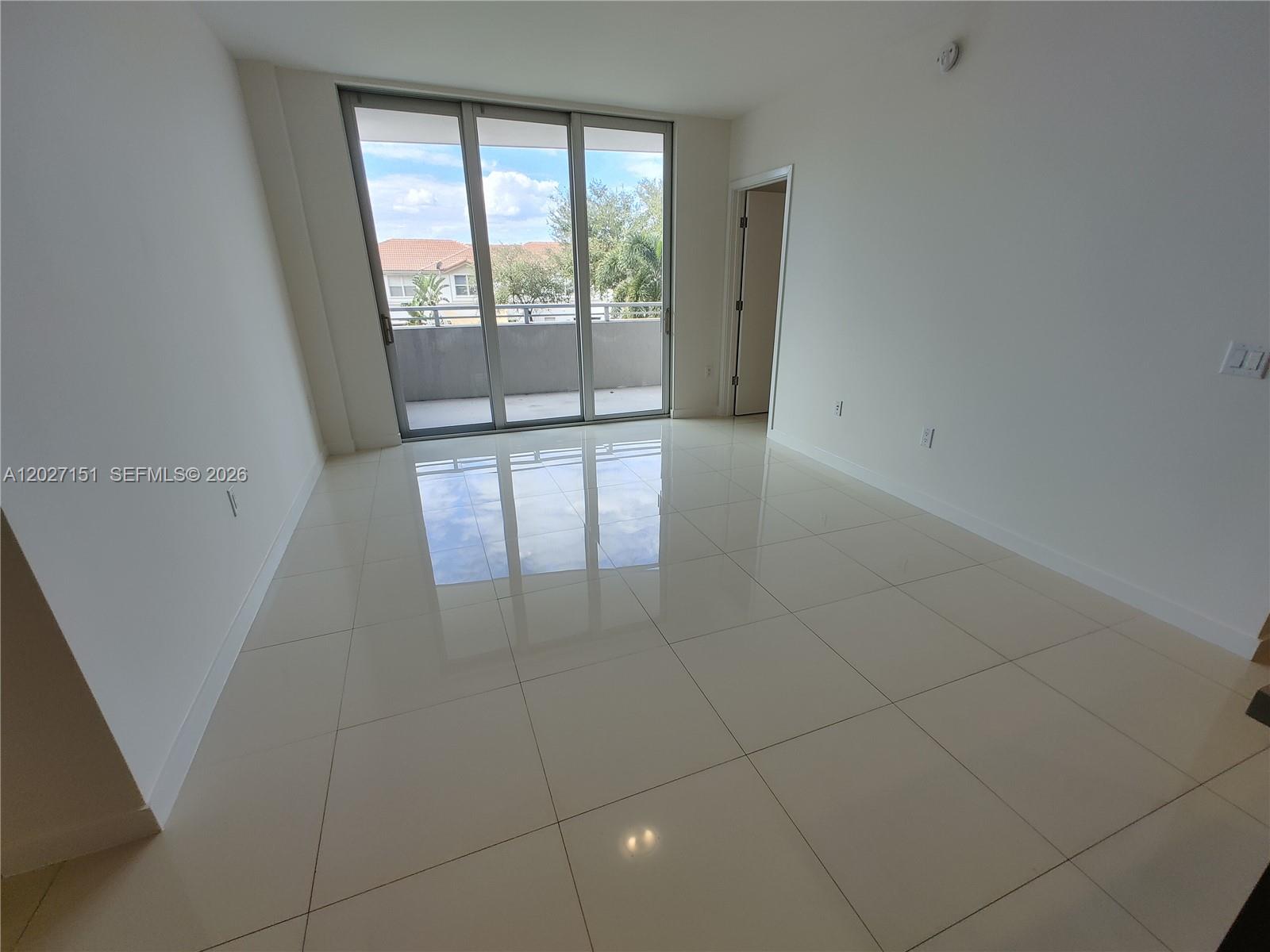 MIDTOWN DORAL CONDO 4 - Residential Lease