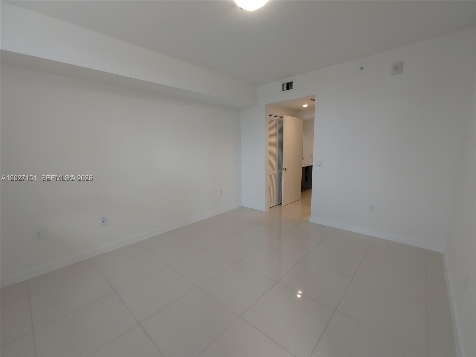 MIDTOWN DORAL CONDO 4 - Residential Lease