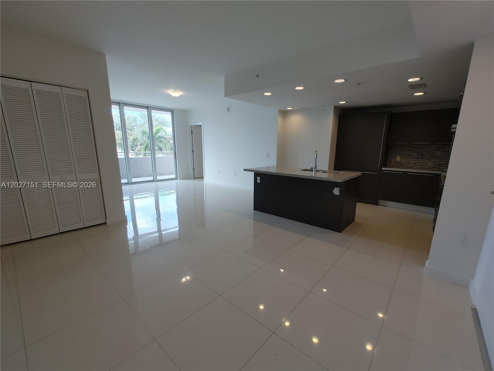 MIDTOWN DORAL CONDO 4 - Residential Lease