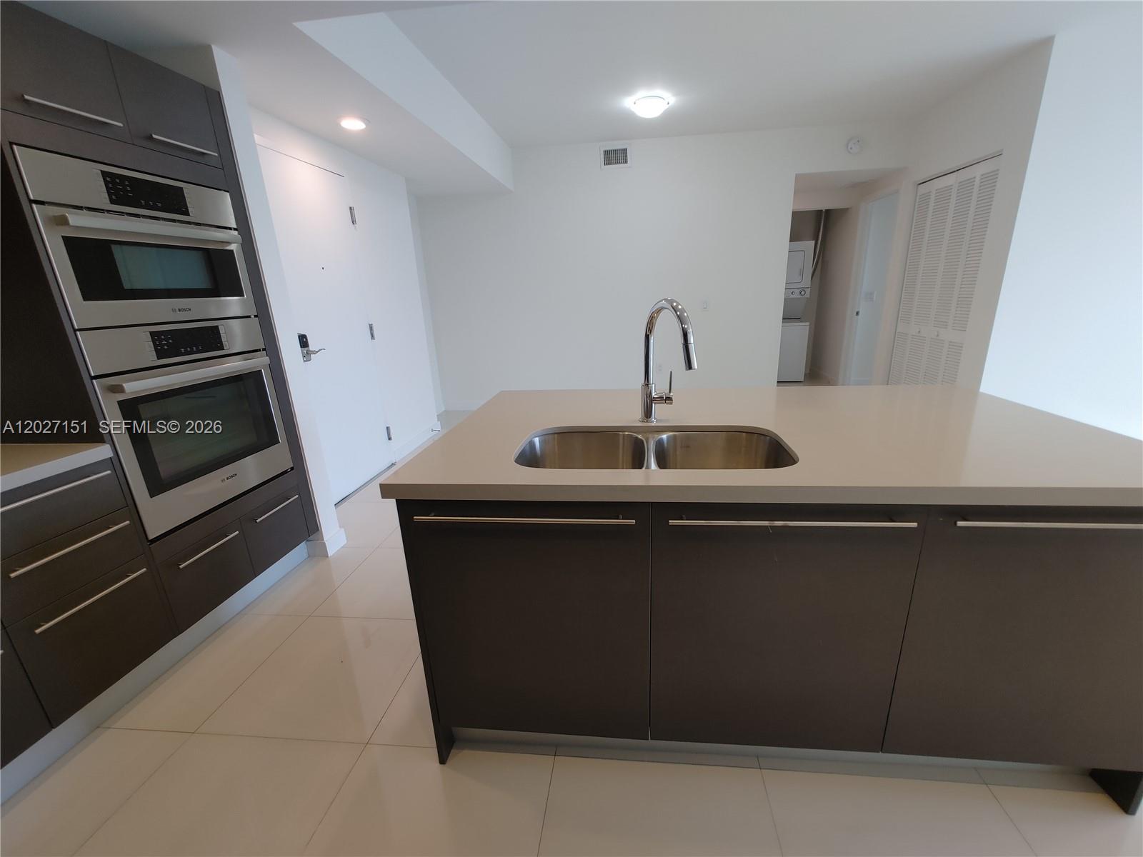 MIDTOWN DORAL CONDO 4 - Residential Lease