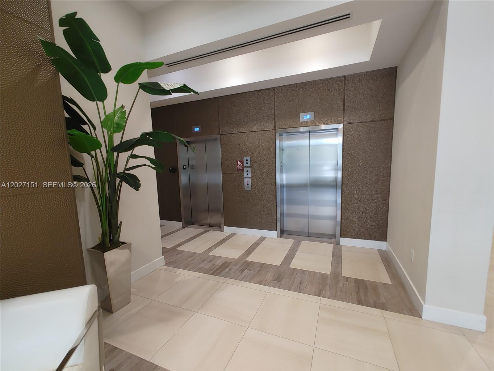 MIDTOWN DORAL CONDO 4 - Residential Lease