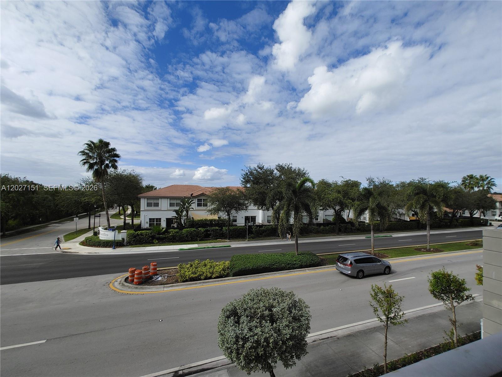 MIDTOWN DORAL CONDO 4 - Residential Lease