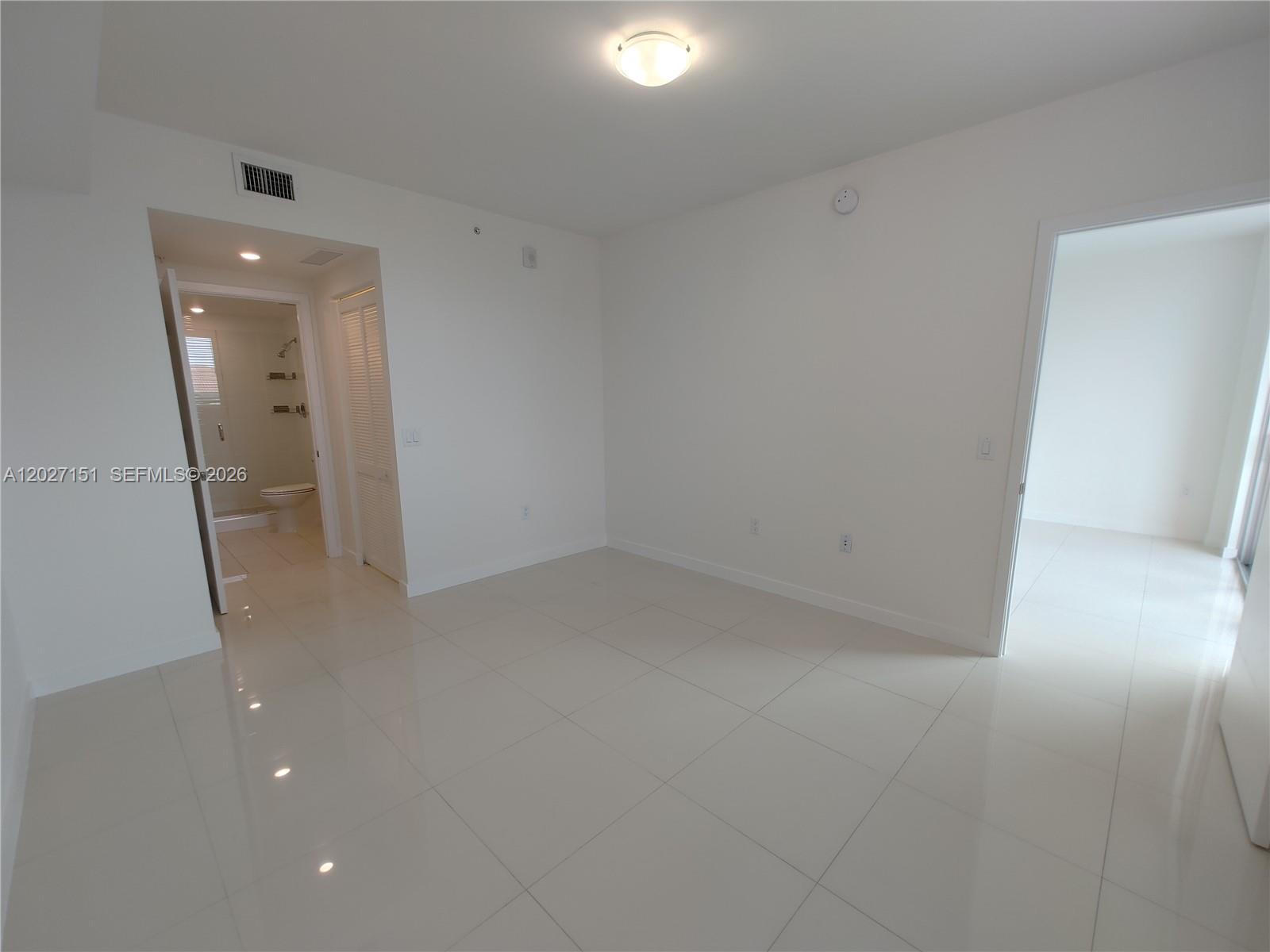 MIDTOWN DORAL CONDO 4 - Residential Lease