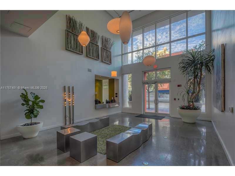 THE LOFT DOWNTOWN II COND - Residential Lease