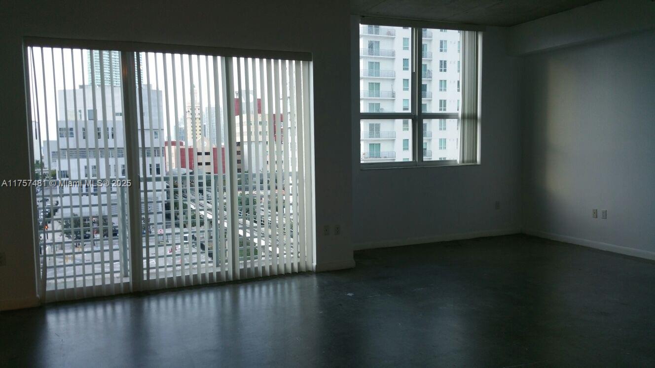 THE LOFT DOWNTOWN II COND - Residential Lease
