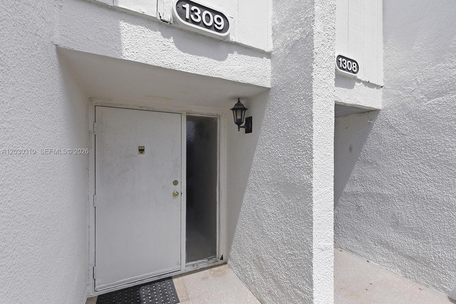 BRIDGEWOOD TOWNHOUSE COND - Residential