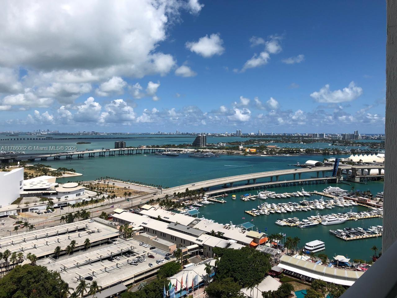 VIZCAYNE NORTH CONDO - Residential