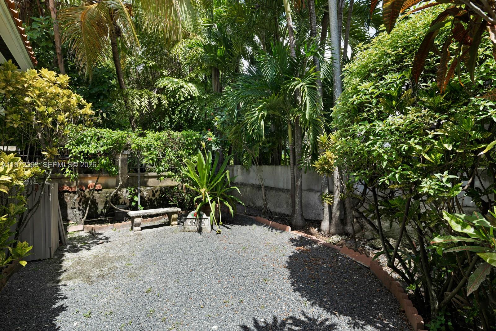 CORAL GABLES COUNTRY CLUB - Residential