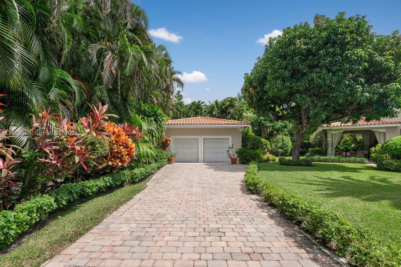 CORAL GABLES COUNTRY CLUB - Residential