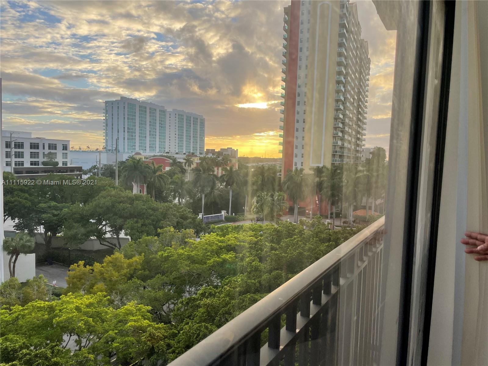 PLAZA OF AMERICAS CONDO P - Residential Lease