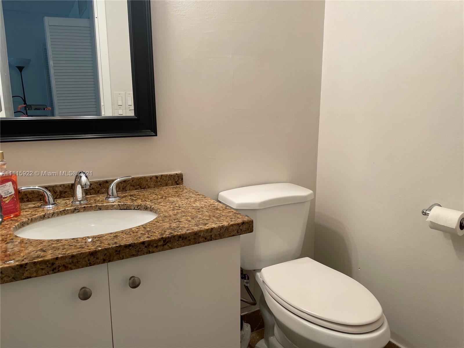 PLAZA OF AMERICAS CONDO P - Residential Lease