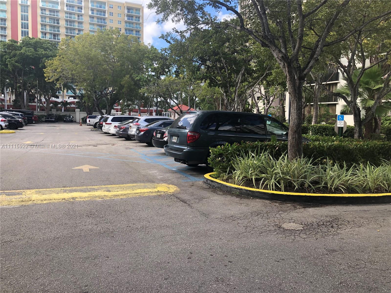 PLAZA OF AMERICAS CONDO P - Residential Lease