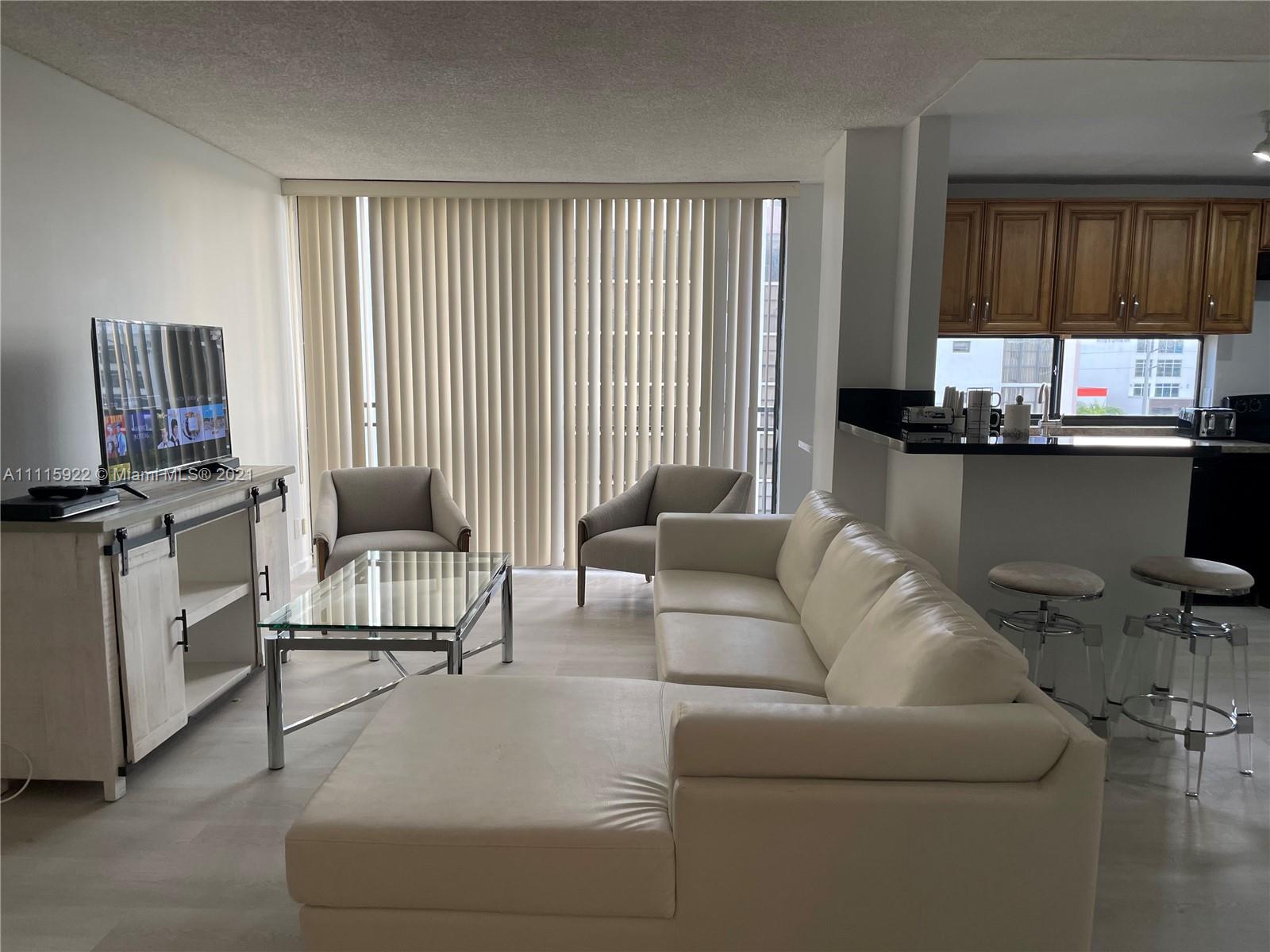PLAZA OF AMERICAS CONDO P - Residential Lease