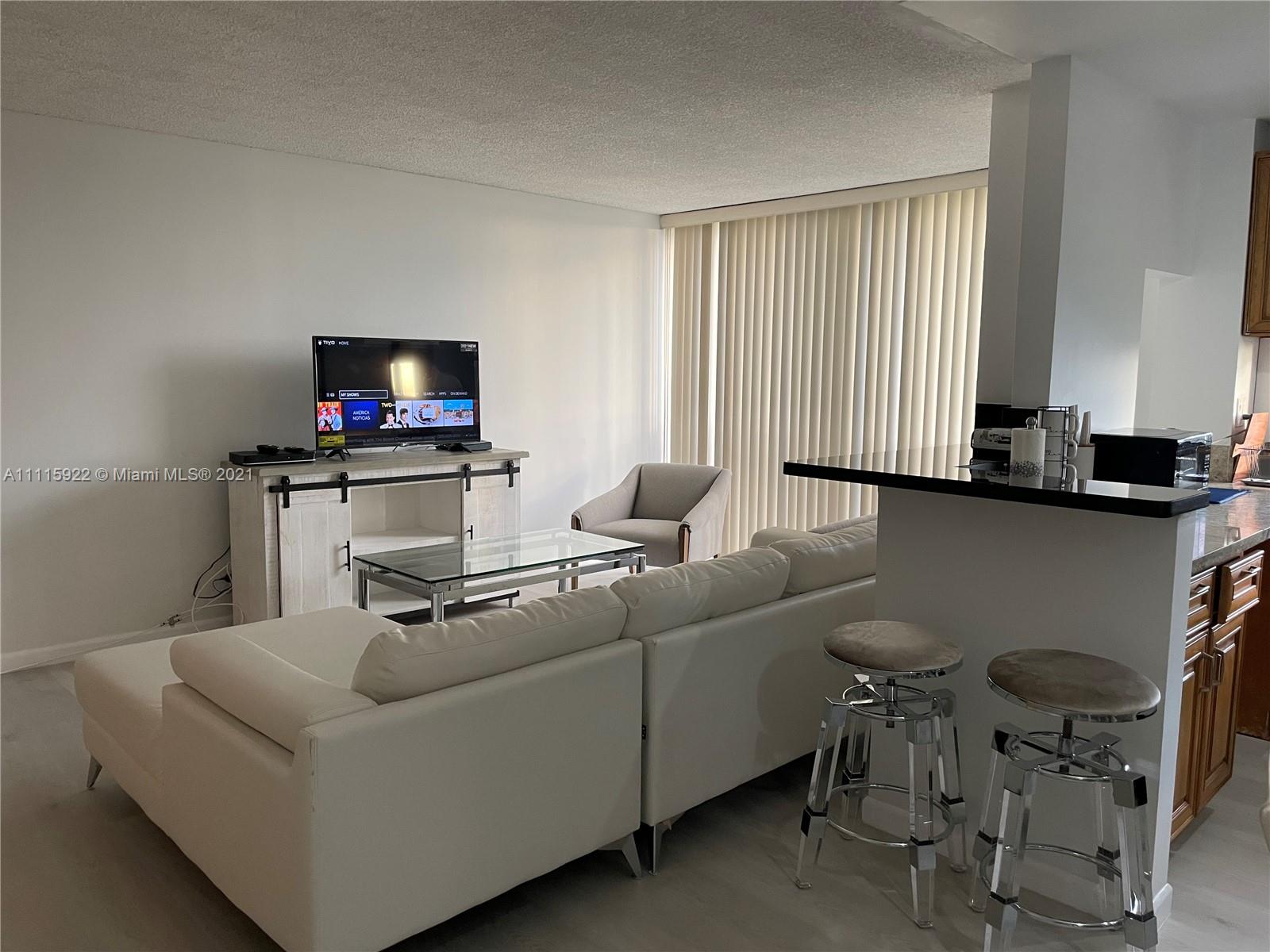 PLAZA OF AMERICAS CONDO P - Residential Lease