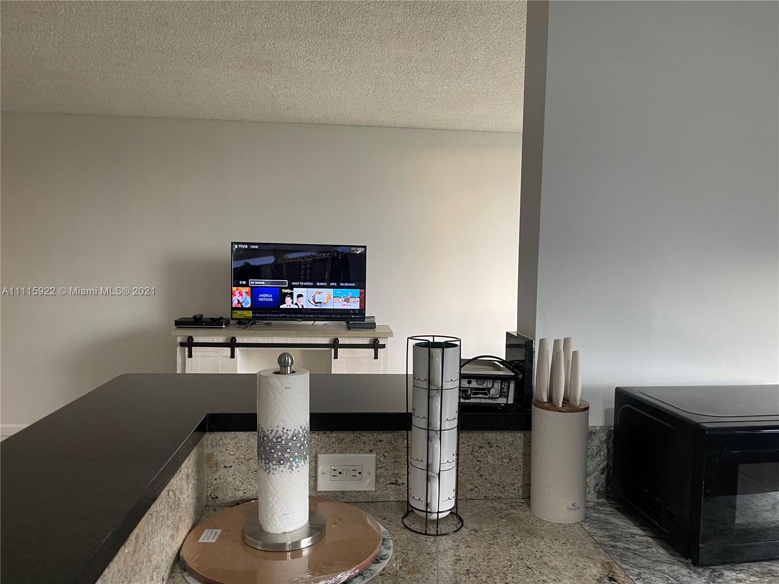 PLAZA OF AMERICAS CONDO P - Residential Lease