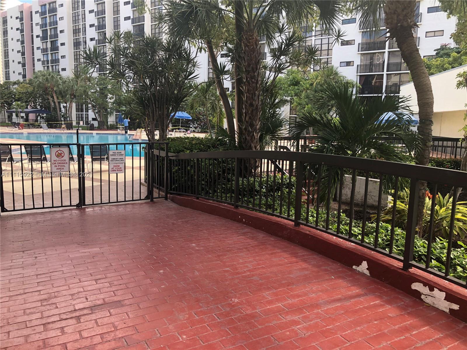 PLAZA OF AMERICAS CONDO P - Residential Lease
