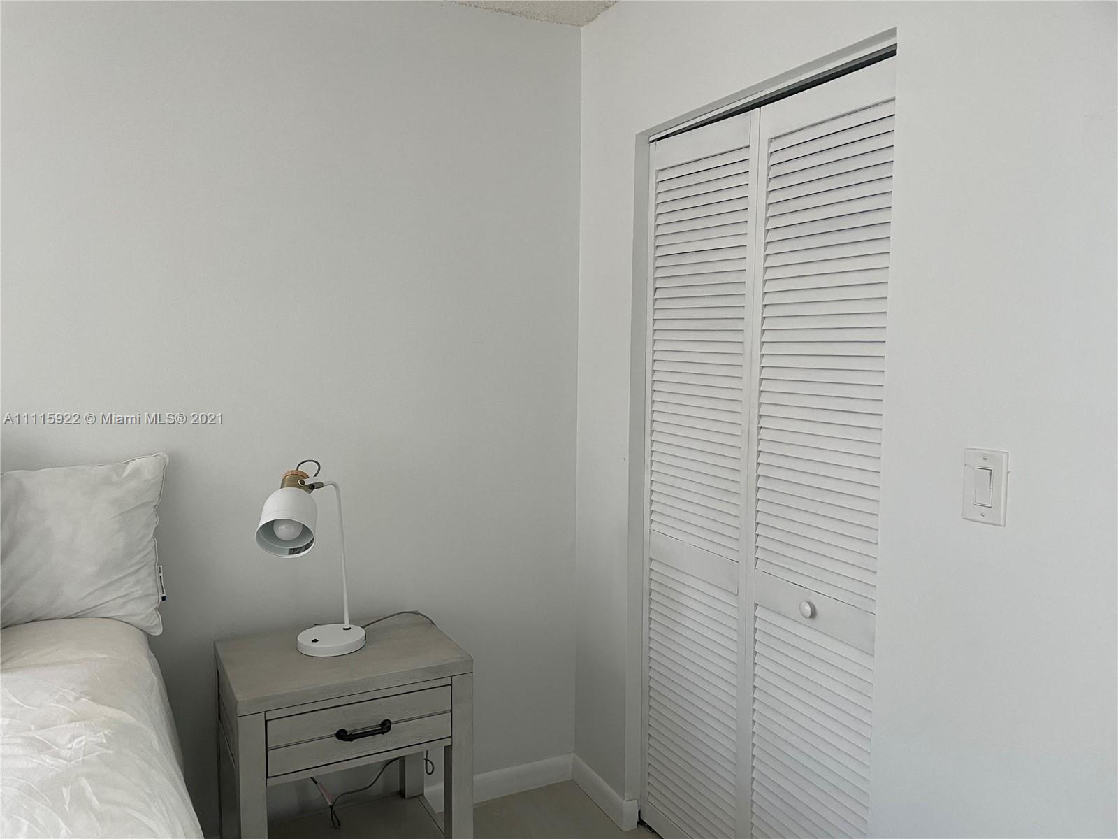 PLAZA OF AMERICAS CONDO P - Residential Lease