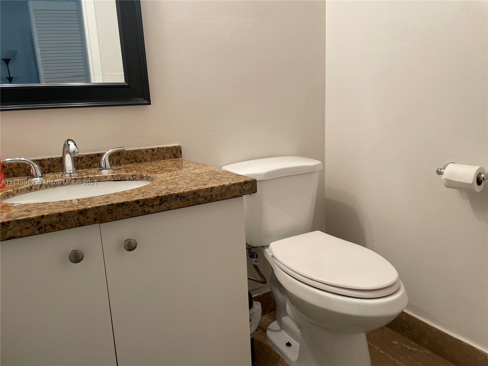 PLAZA OF AMERICAS CONDO P - Residential Lease