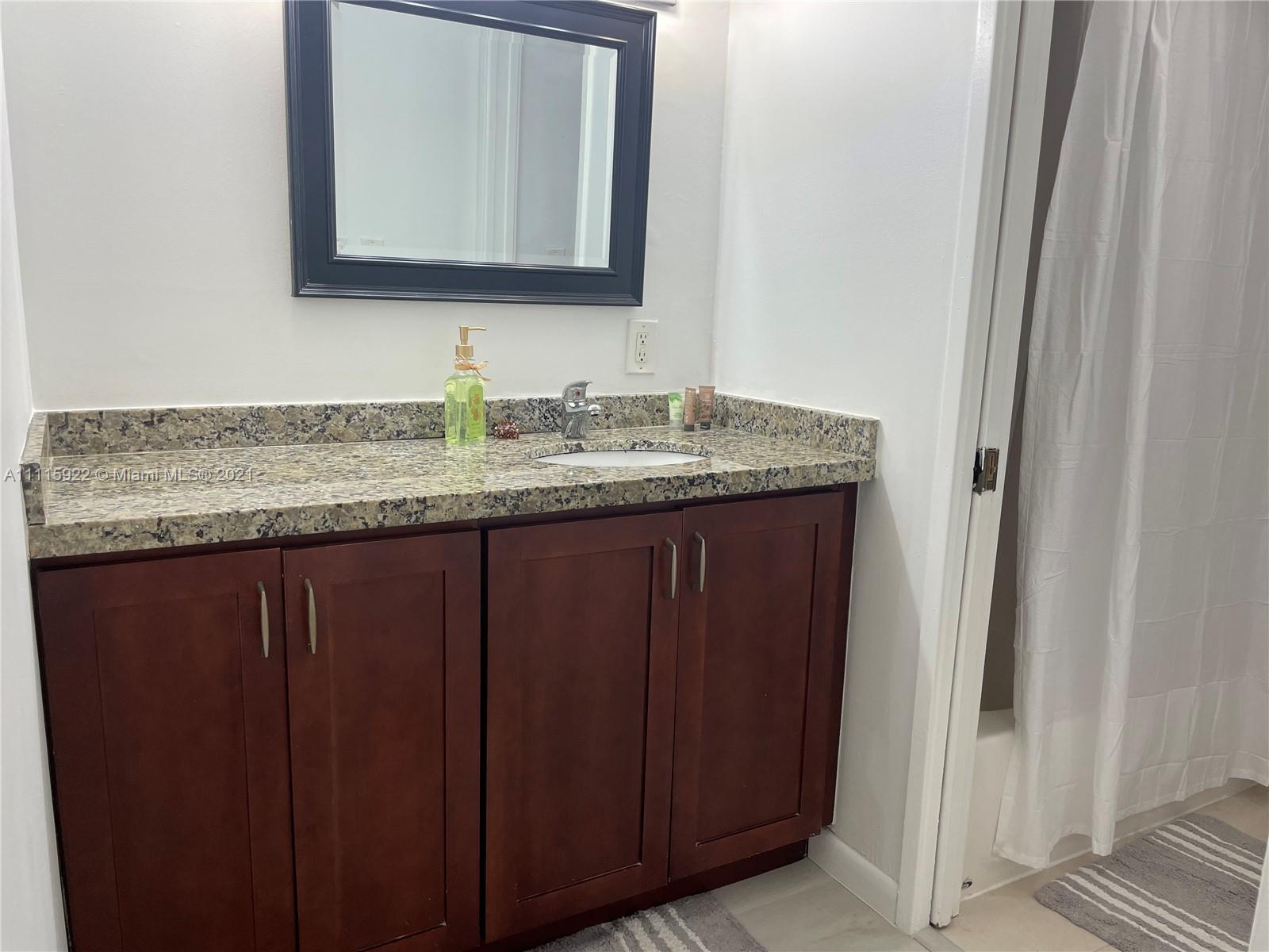PLAZA OF AMERICAS CONDO P - Residential Lease