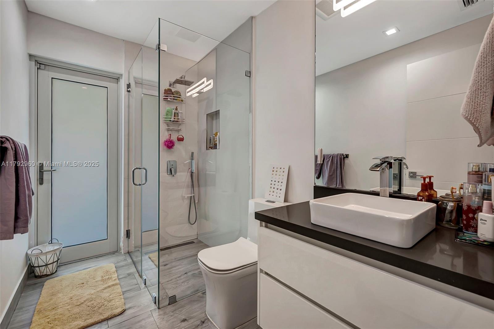 MORLIN ESTS - Residential Lease