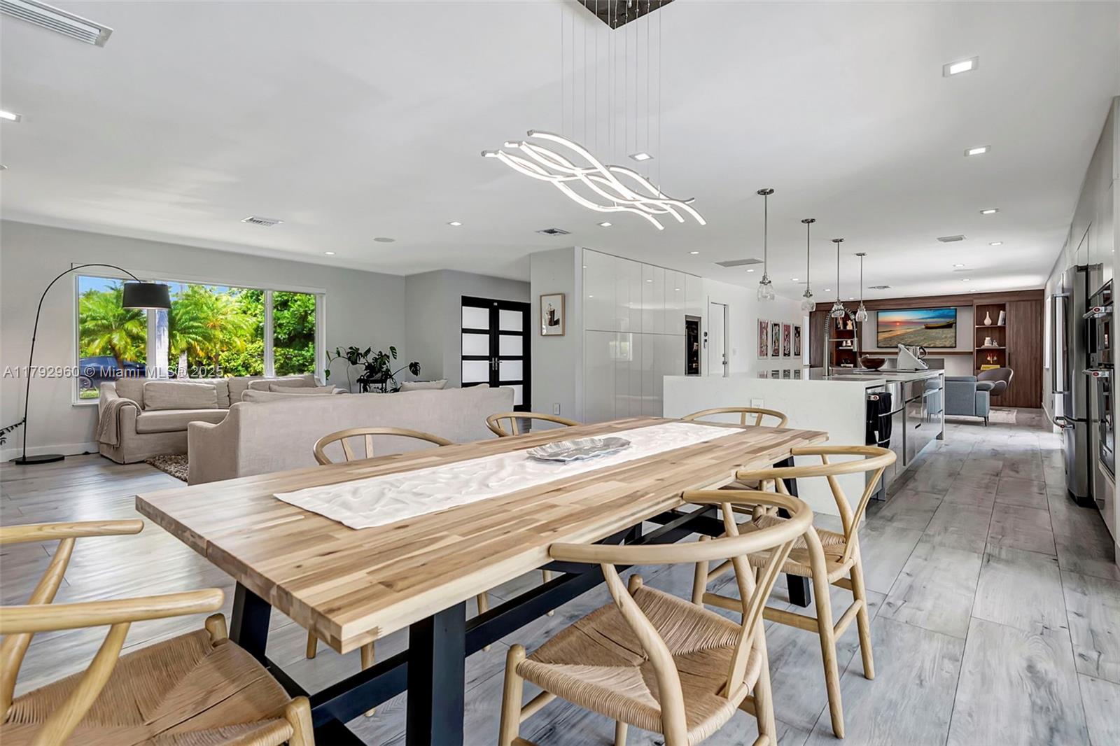 MORLIN ESTS - Residential Lease