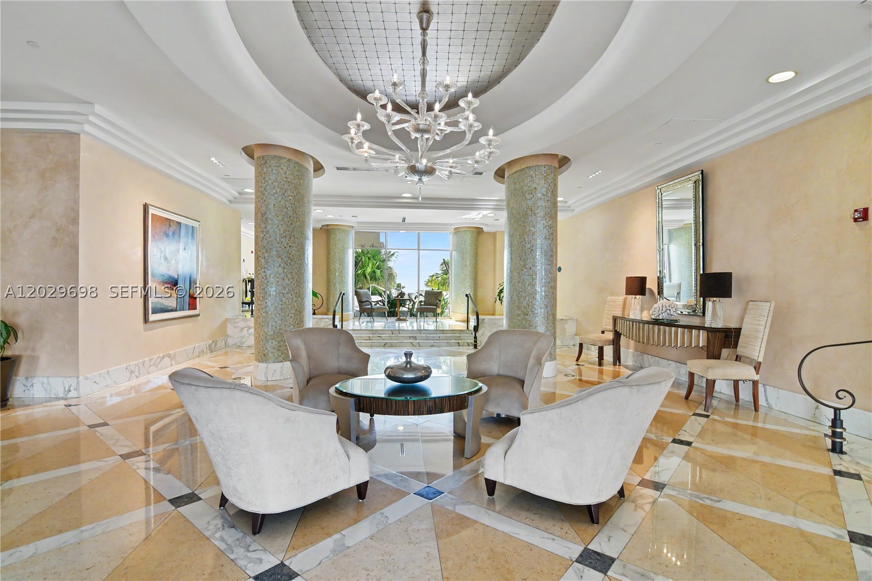 THE COLLINS CONDO - Residential