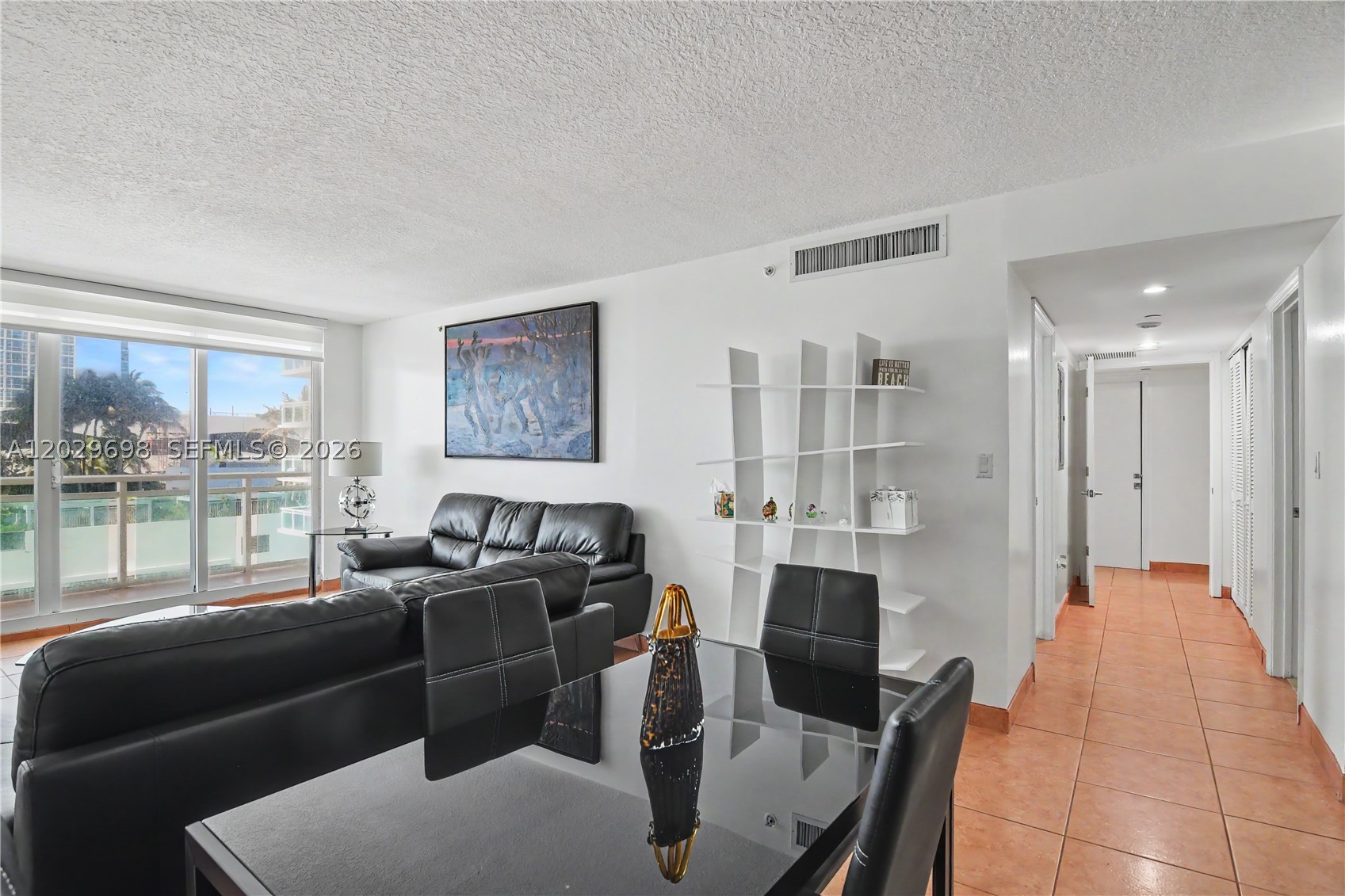 THE COLLINS CONDO - Residential