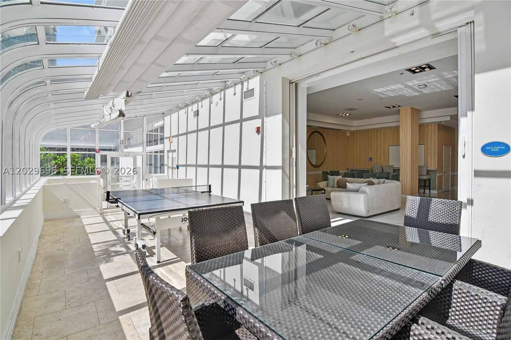 THE COLLINS CONDO - Residential