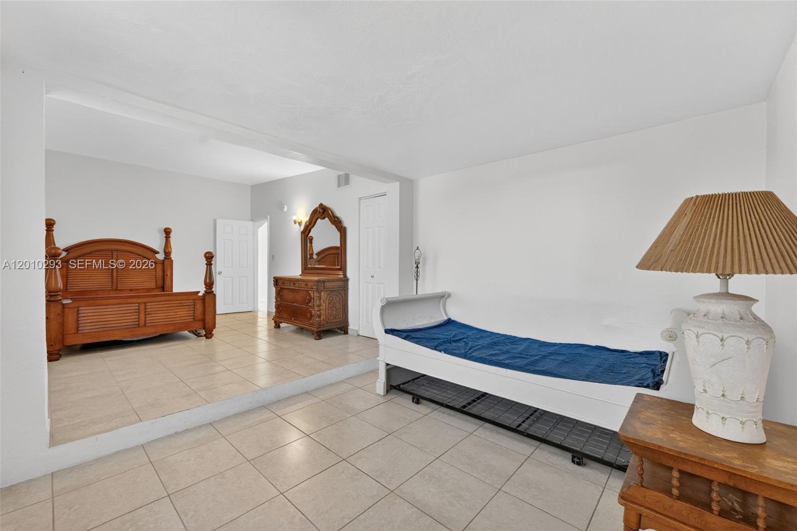 REDLAND ESTATES - Residential