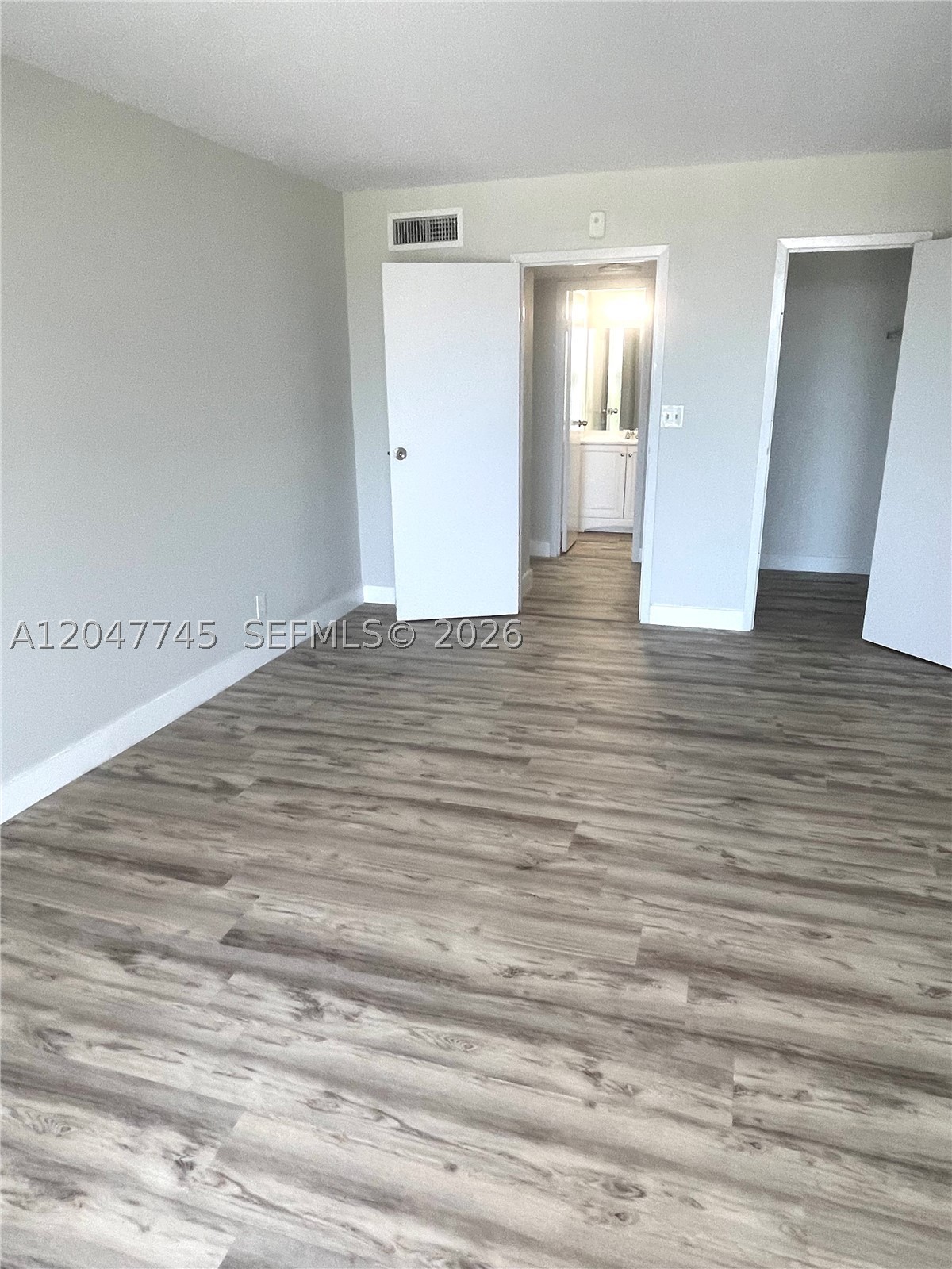 DESOTO PARK NORTH CONDO - Residential Lease