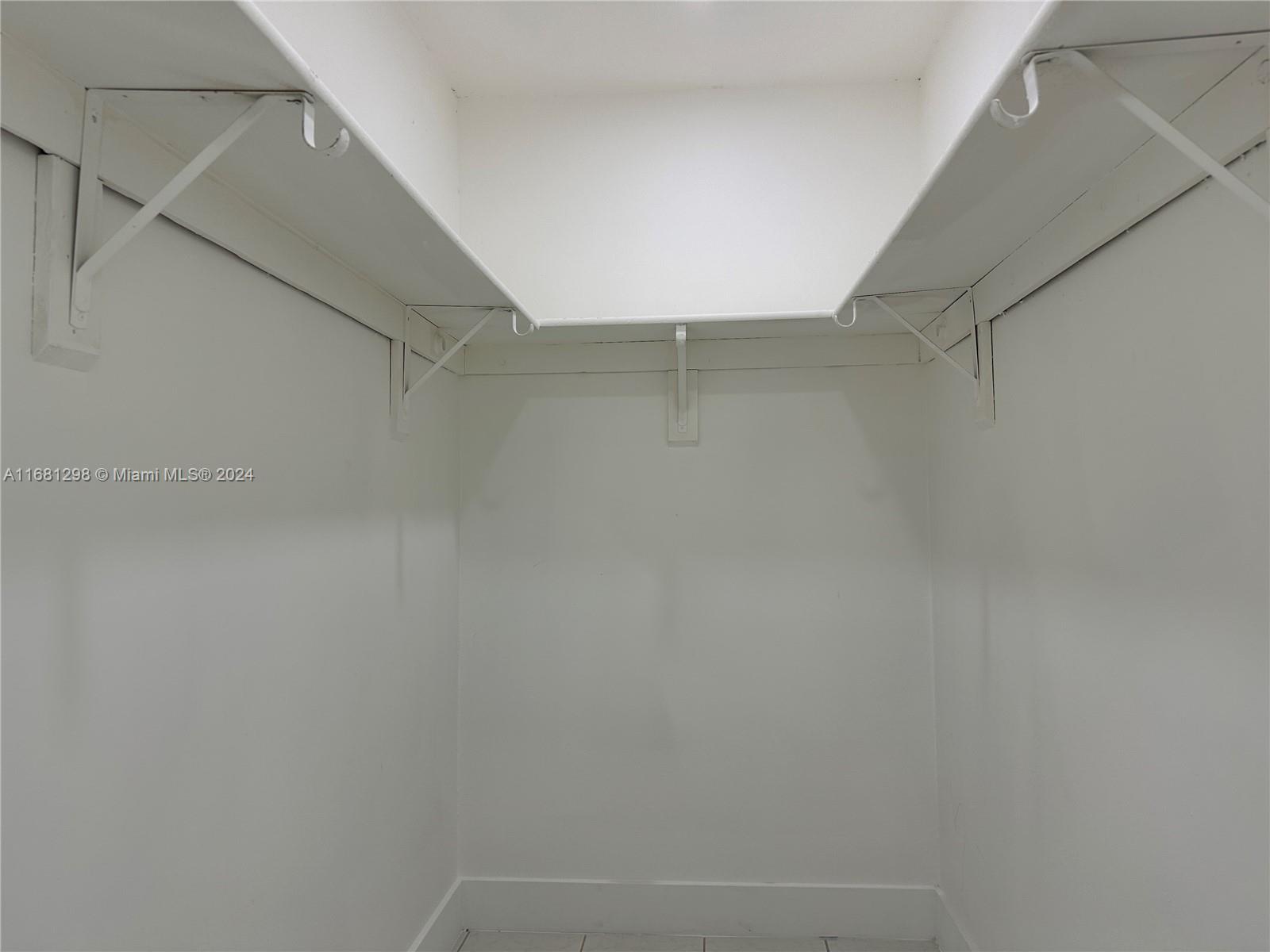 GABLES WEST VILLAS CONDO - Residential Lease