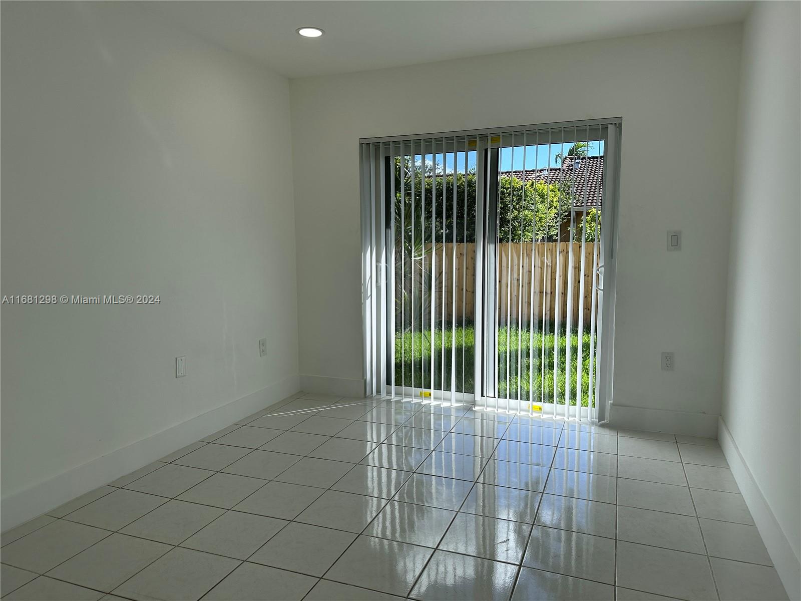 GABLES WEST VILLAS CONDO - Residential Lease