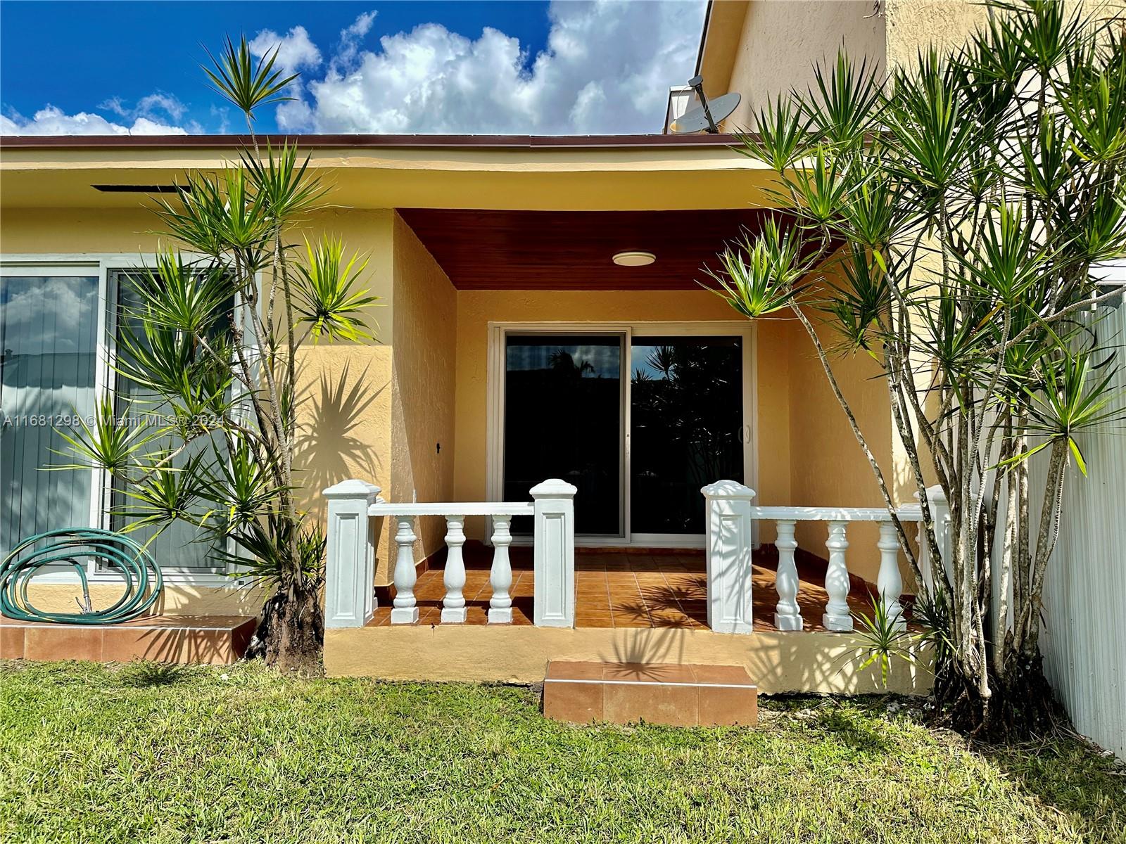 GABLES WEST VILLAS CONDO - Residential Lease