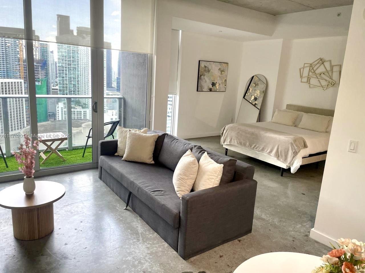 CENTRO CONDO - Residential