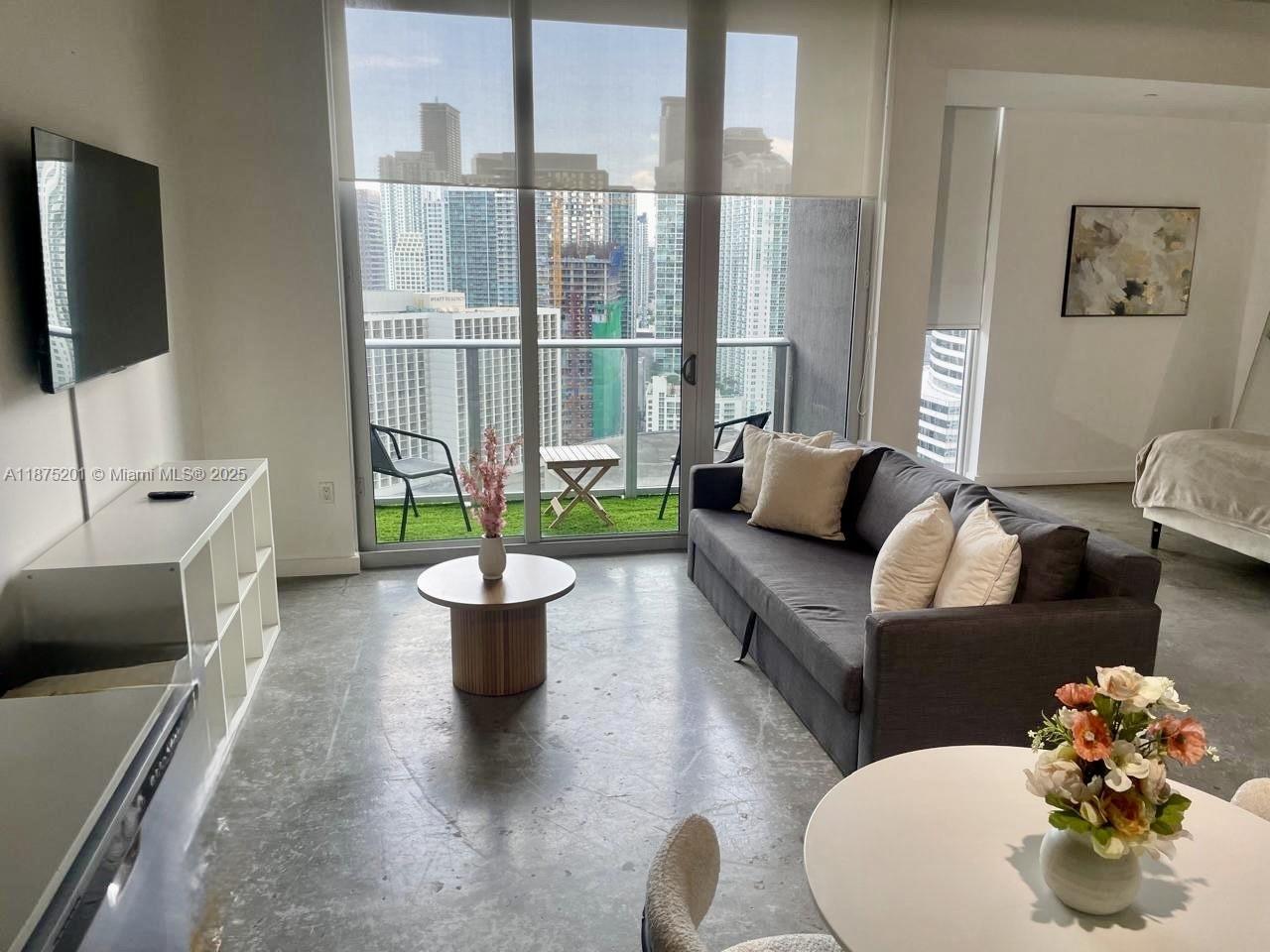 CENTRO CONDO - Residential