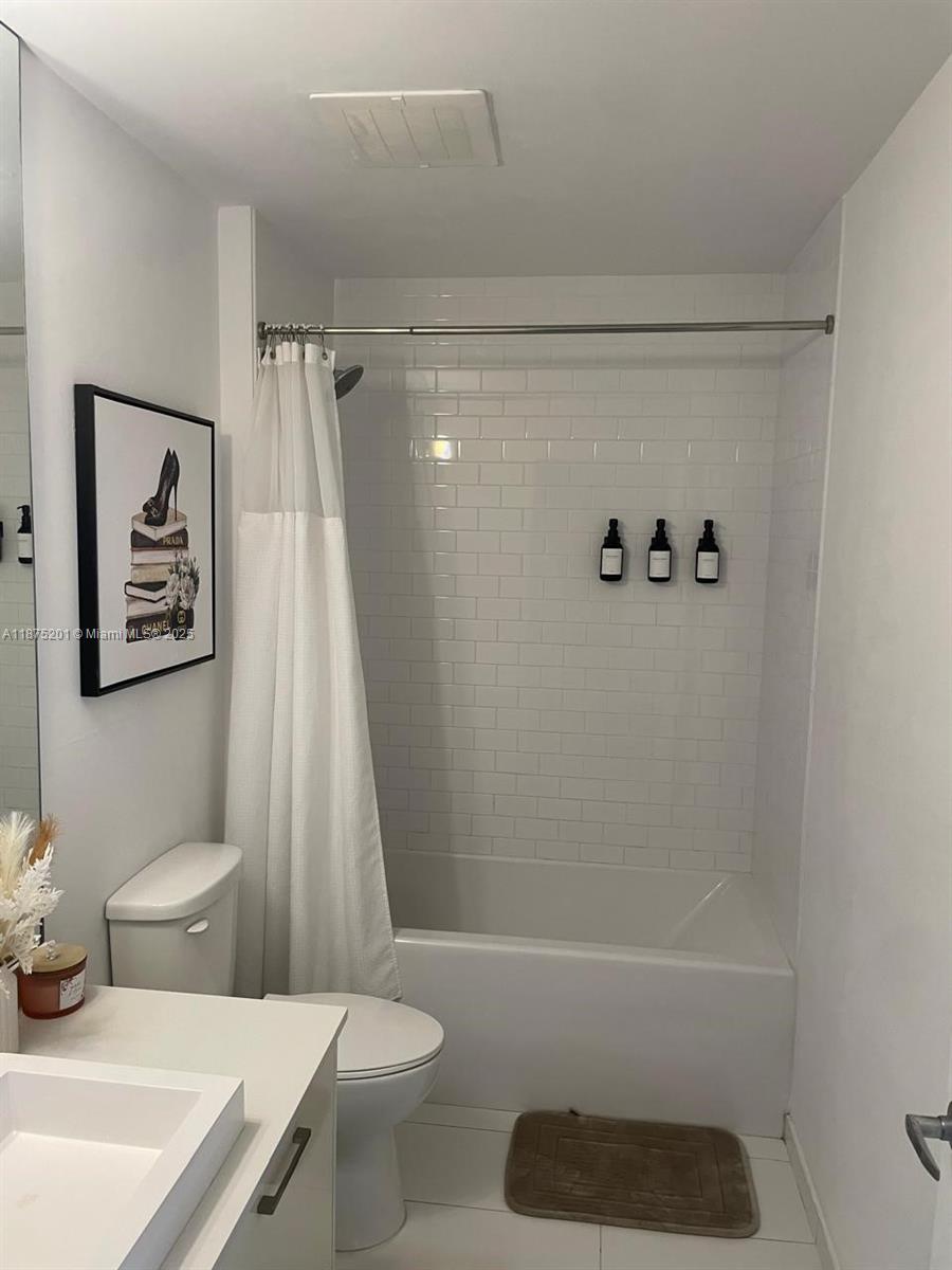 CENTRO CONDO - Residential