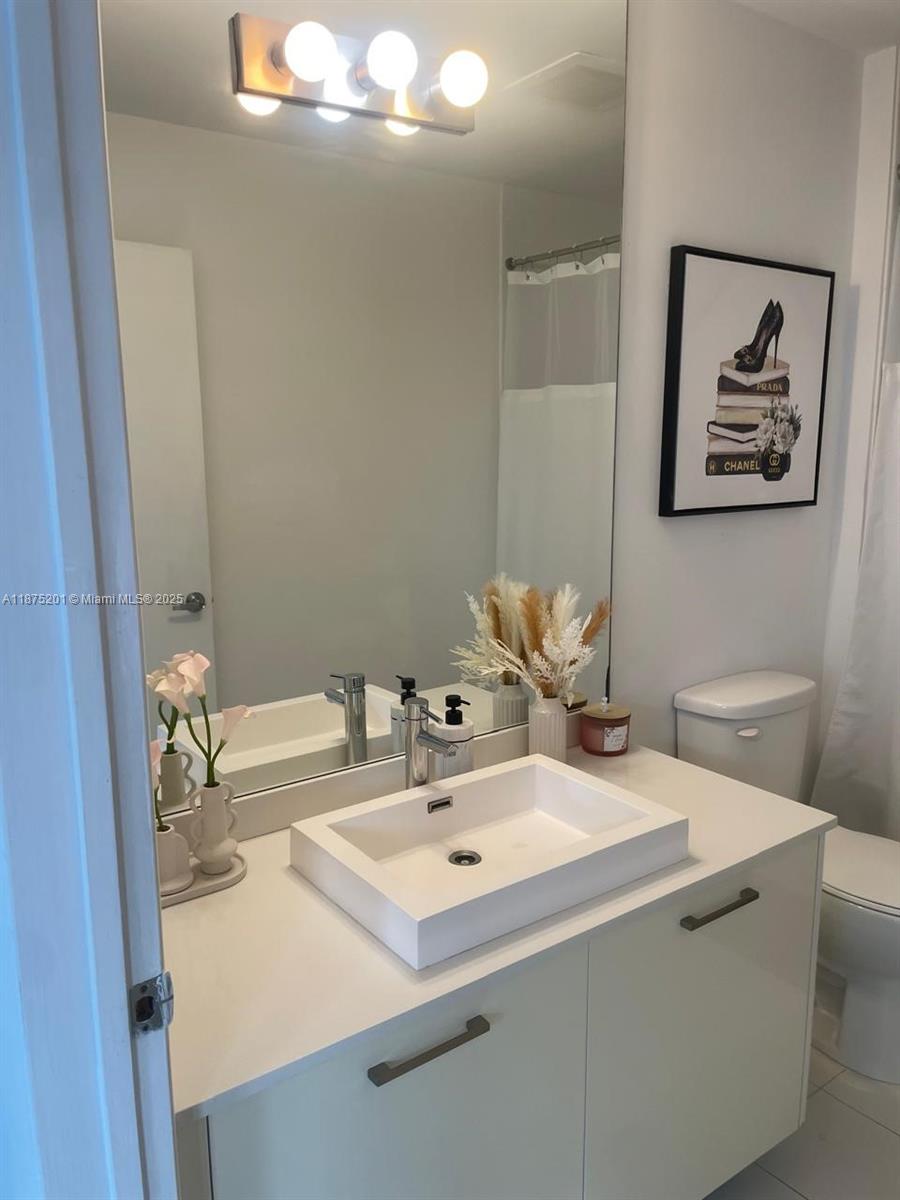 CENTRO CONDO - Residential