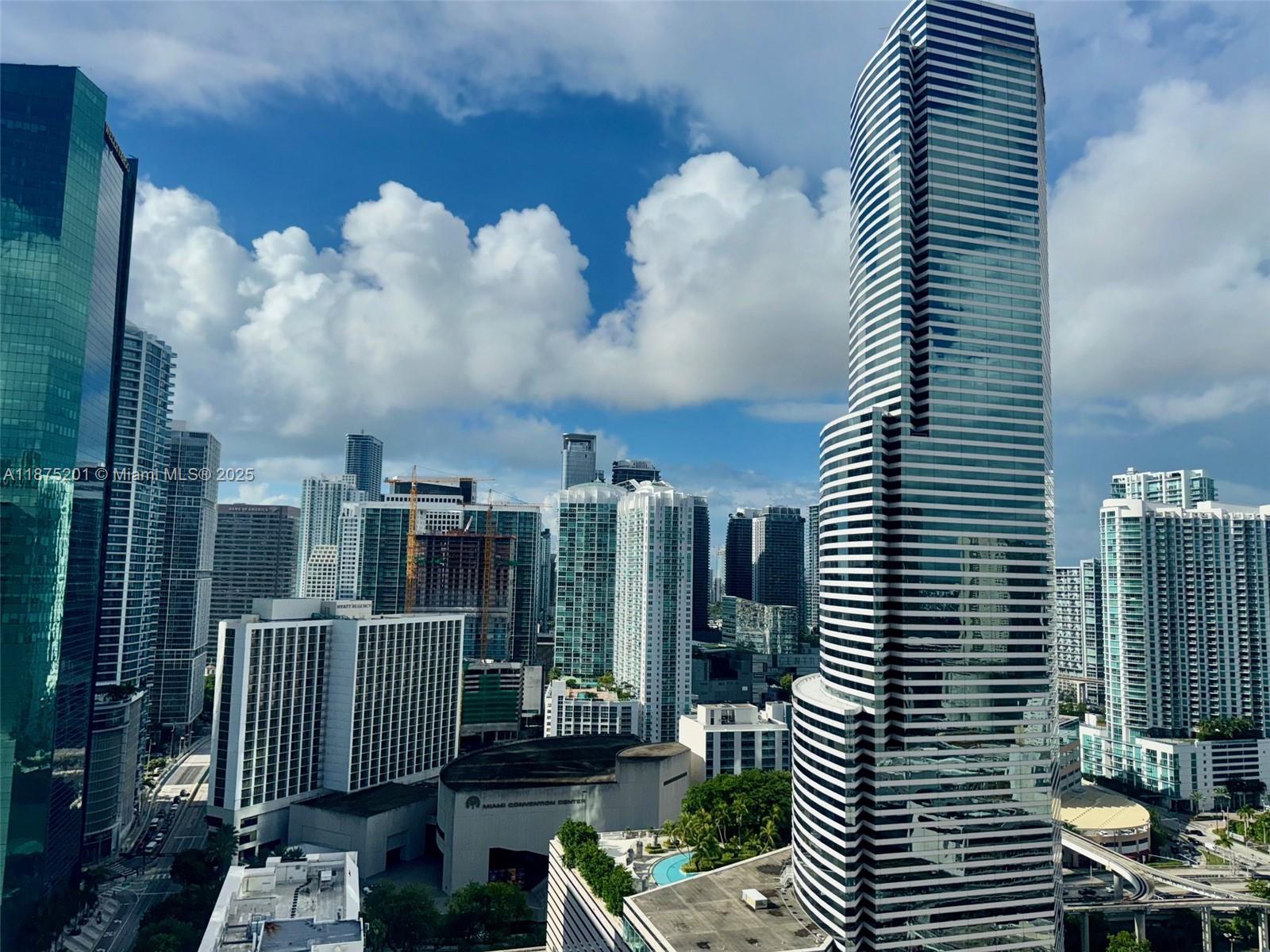 CENTRO CONDO - Residential