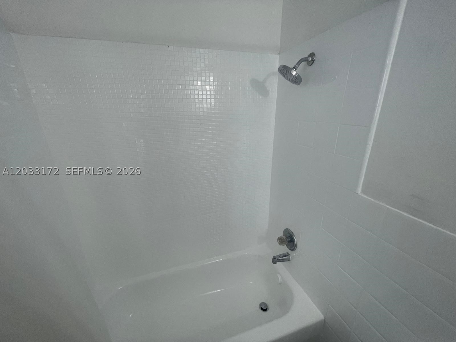KENWOOD SUB - Residential Lease