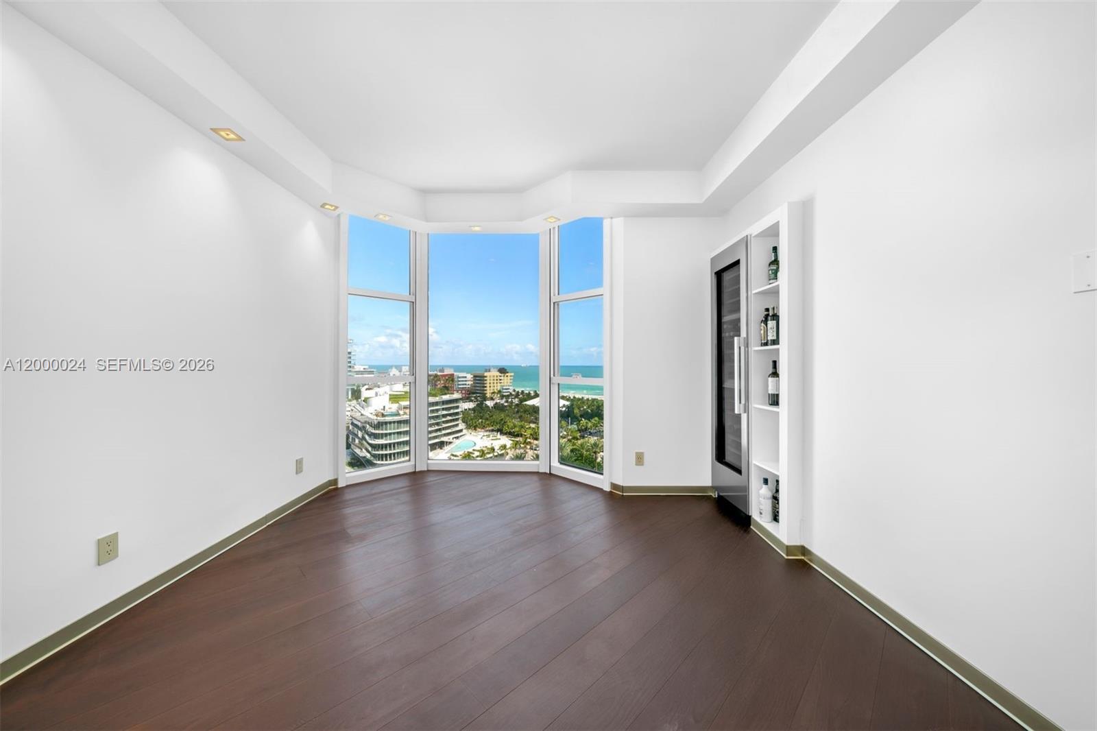 PORTOFINO TOWER CONDO - Residential