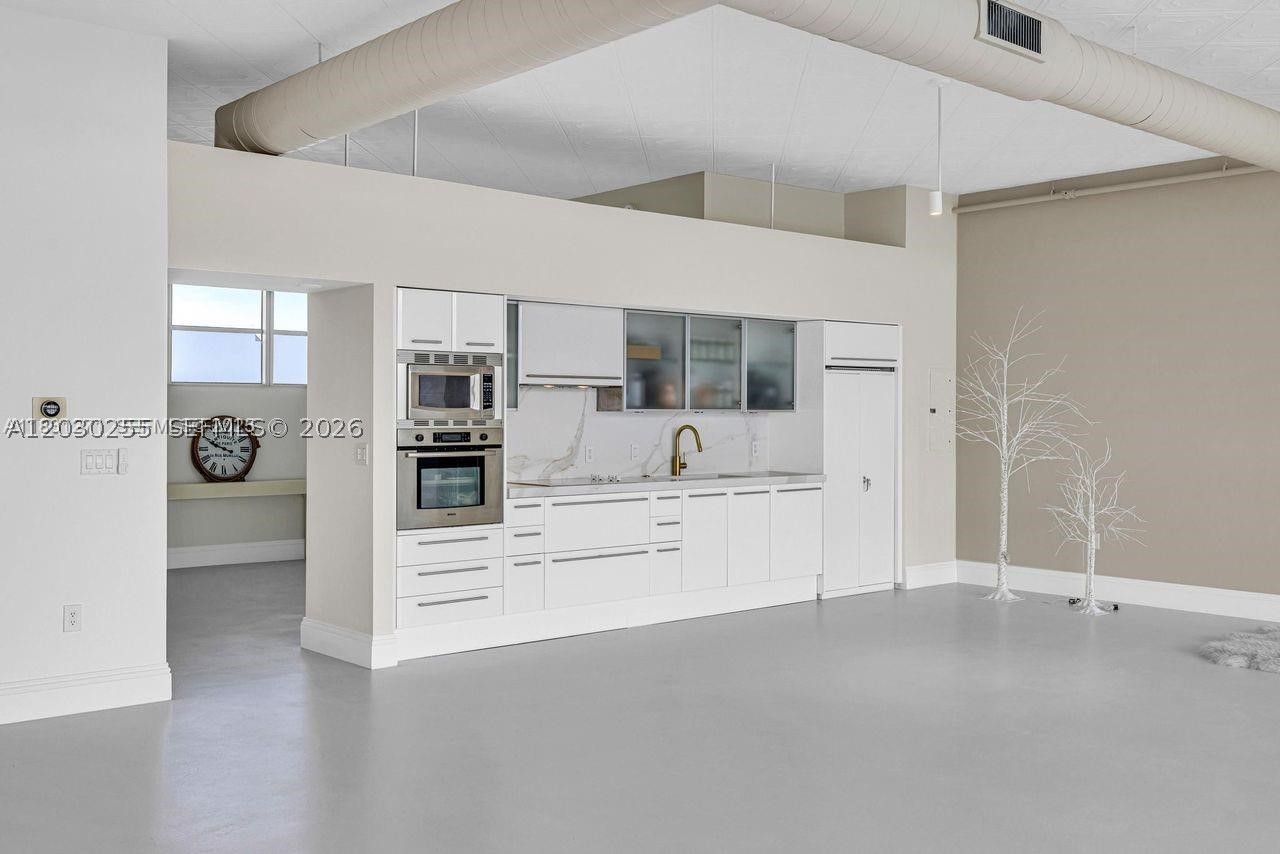 SPACE 01 CONDO - Residential