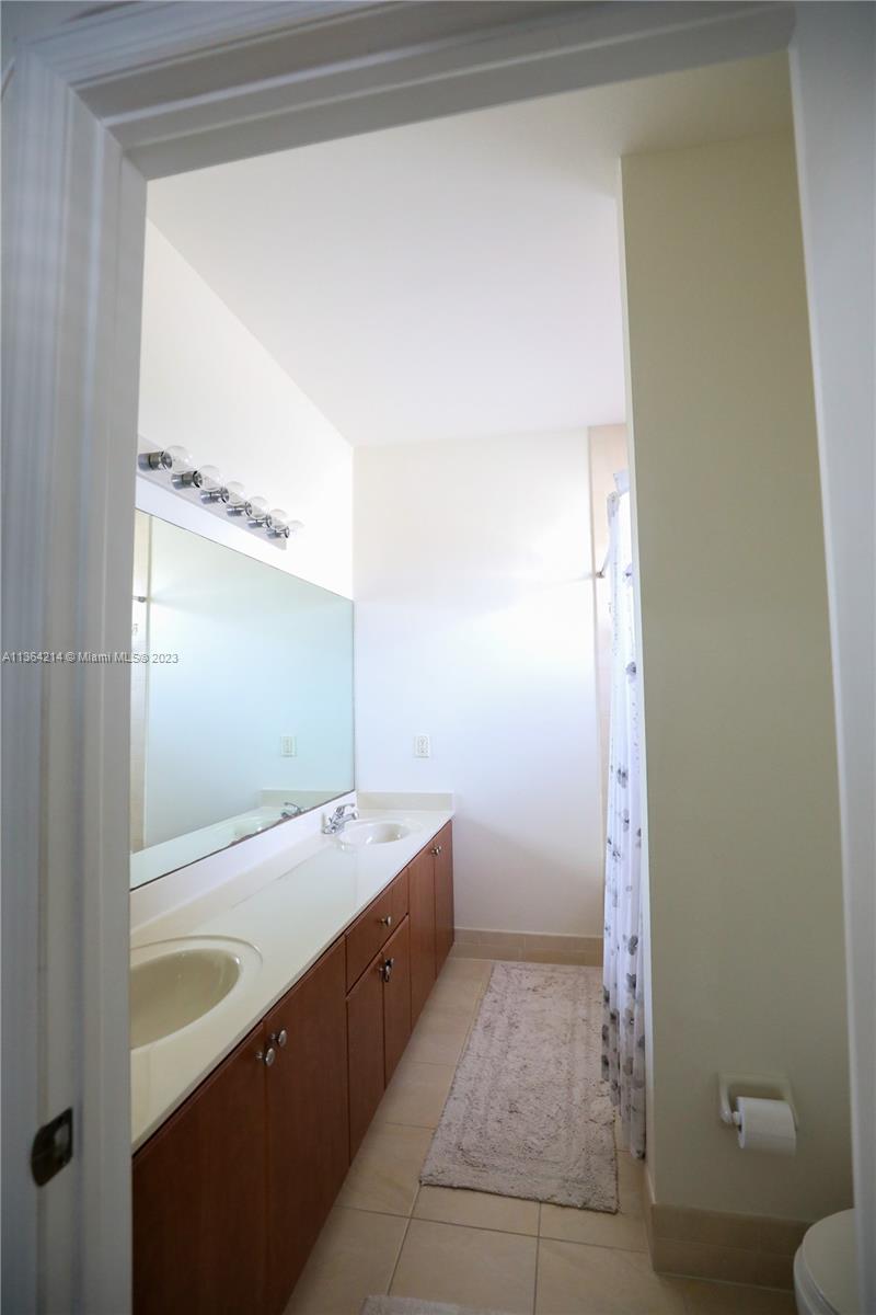 CENTURY GARDENS VILLAS - Residential