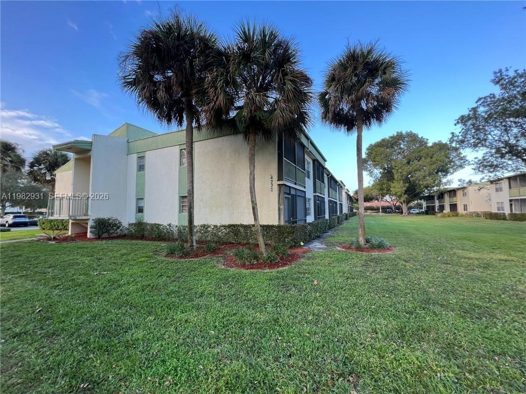RAMBLEWOOD EAST CONDO - Residential